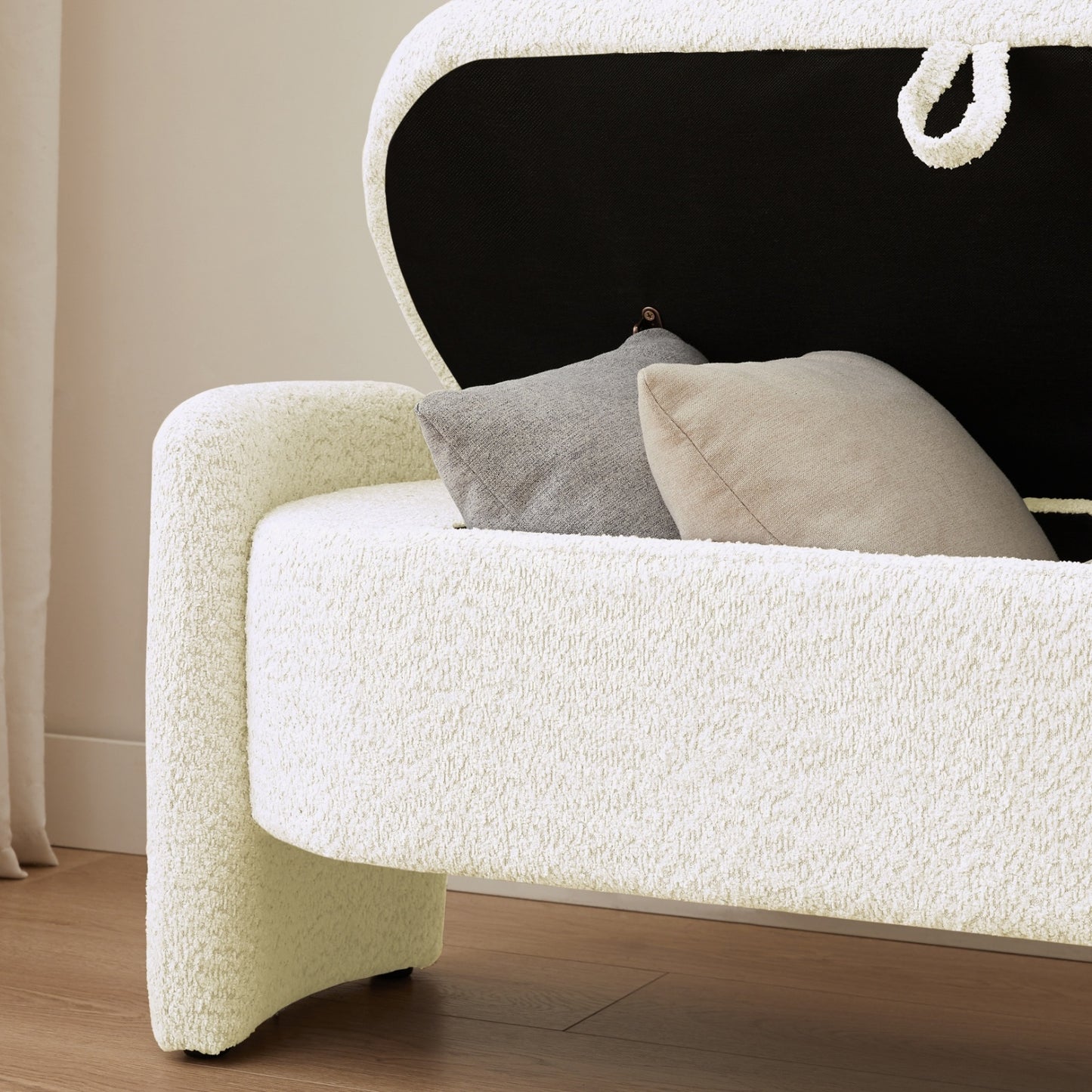 Ottoman Oval Storage Bench – Cream White (3D Lamb Fleece Fabric)